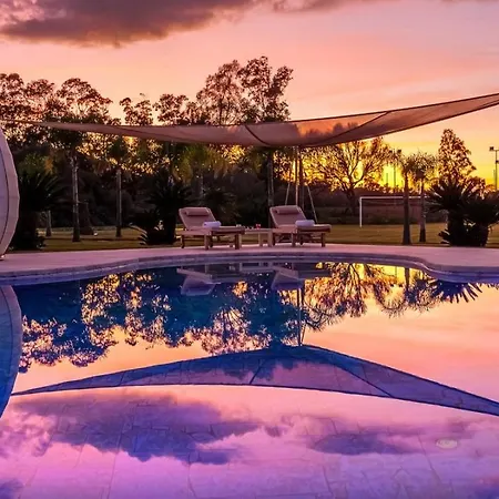 Villa Spacious And Well Equipped Villa With Private Pool