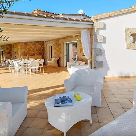 Spacious And Well Equipped Villa With Private Pool